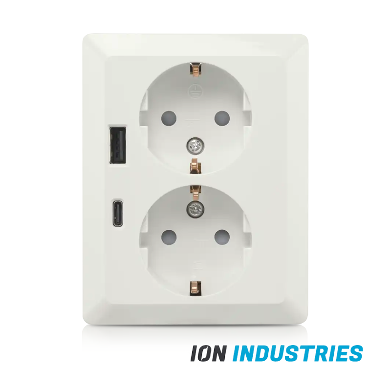 ION INDUSTRIES | Wandcontactdoos Half Opbouw 2-voudig RA USB A + USB C Alpin Wit
